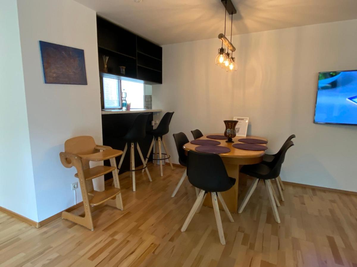 מצינגן Outlet Holiday Home מראה חיצוני תמונה